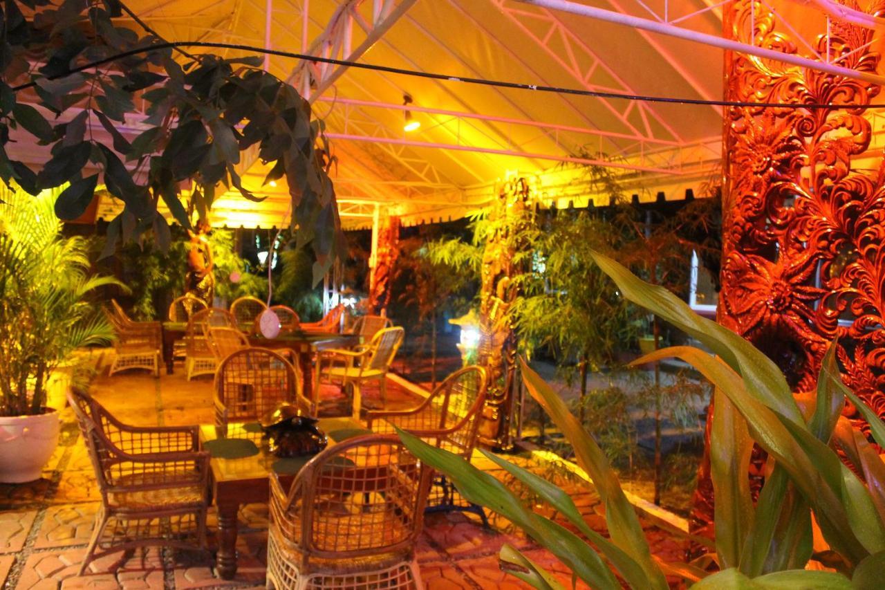 Deep Forest Garden Hotel Puerto Princesa Buitenkant foto